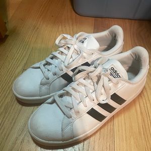 Women’s Adidas Cloudform Shoes Size 10